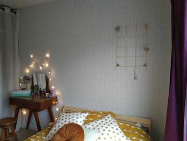 Tête de lit en papier peint